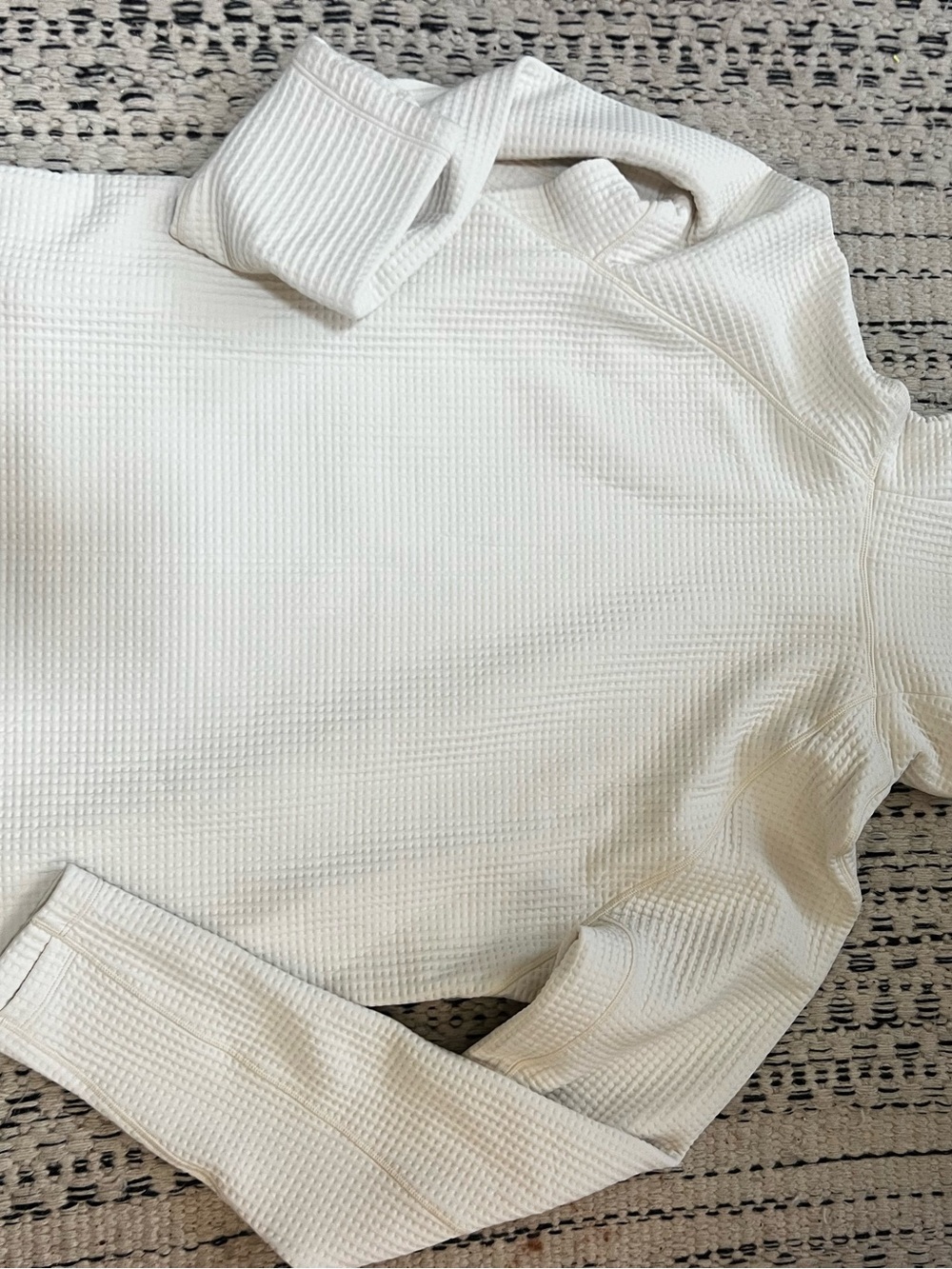 Lululemon Waffle-Knit Funnel-Neck Long-Sleeve Shirt size 6 - Picture 10 of 12